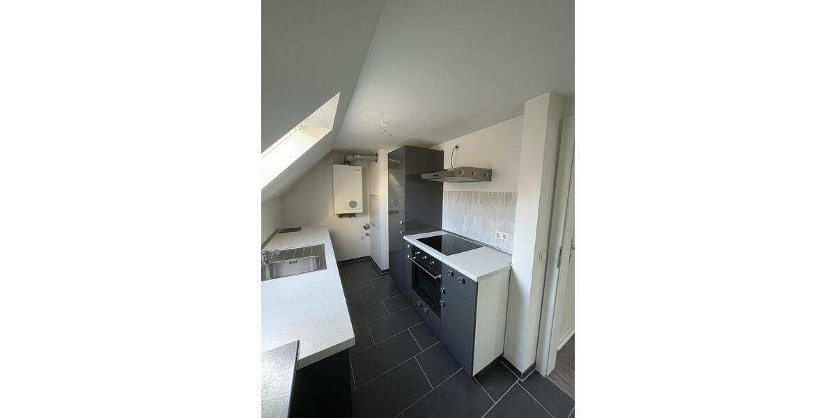 Dachgeschoßwohnung Stuttgart Bad Cannstatt - 2 Zimmer, 46 m&sup2;, 900&euro; | Angebot:24919549