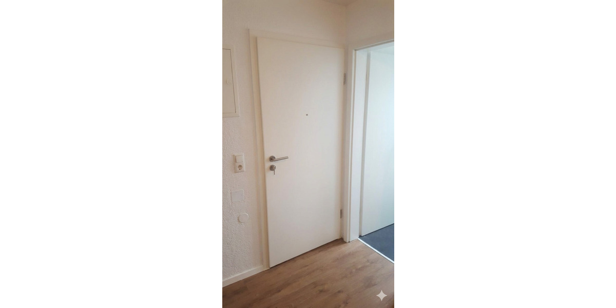 Dachgeschoßwohnung Stuttgart Mühlhausen - 3 Zimmer, 69 m&sup2;, 220.000&euro; | Angebot:24318382