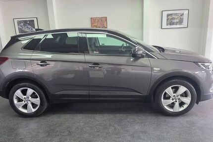 Opel Grandland (X) 64.000 km 13.990 &euro; Asperg/Ludwigsburg bei Stuttgart 71679