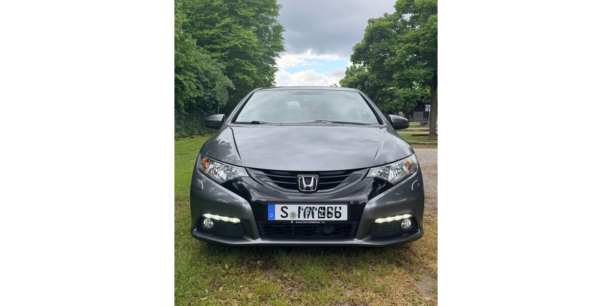 Honda Civic 136.000 km 8.900 &euro; stuttgart 70599