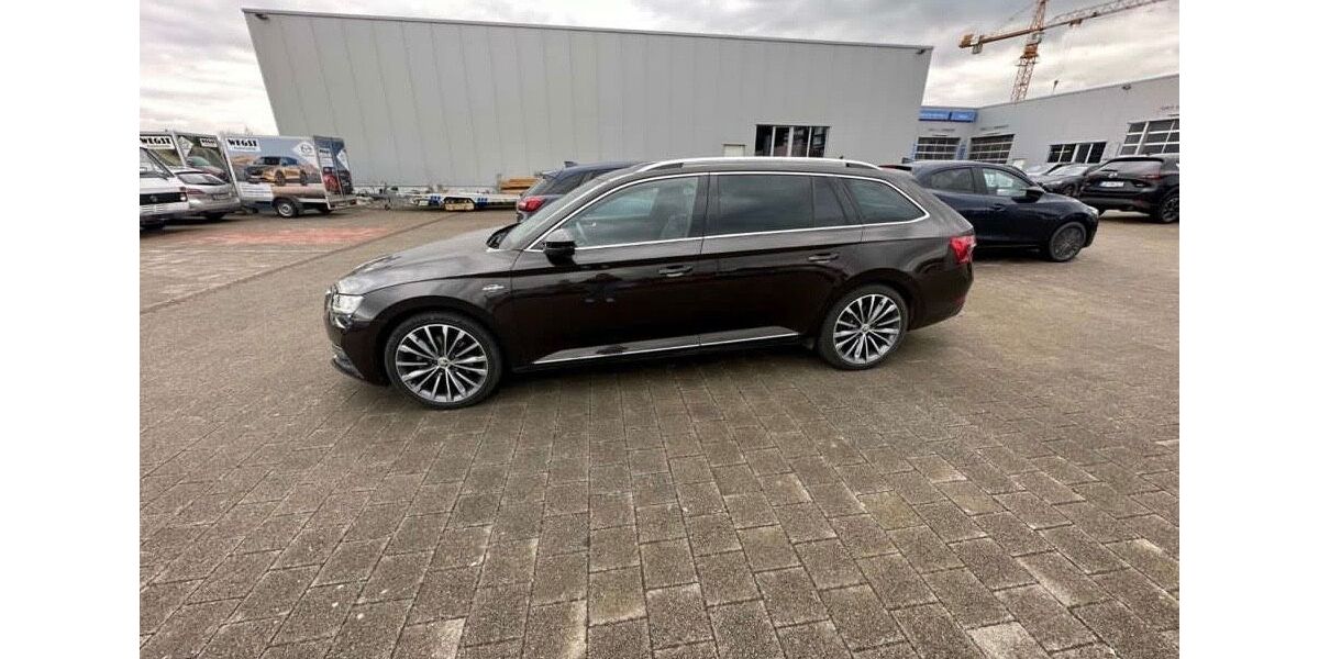 Skoda Superb 114.000 km 22.999 &euro; Eberdingen 71735