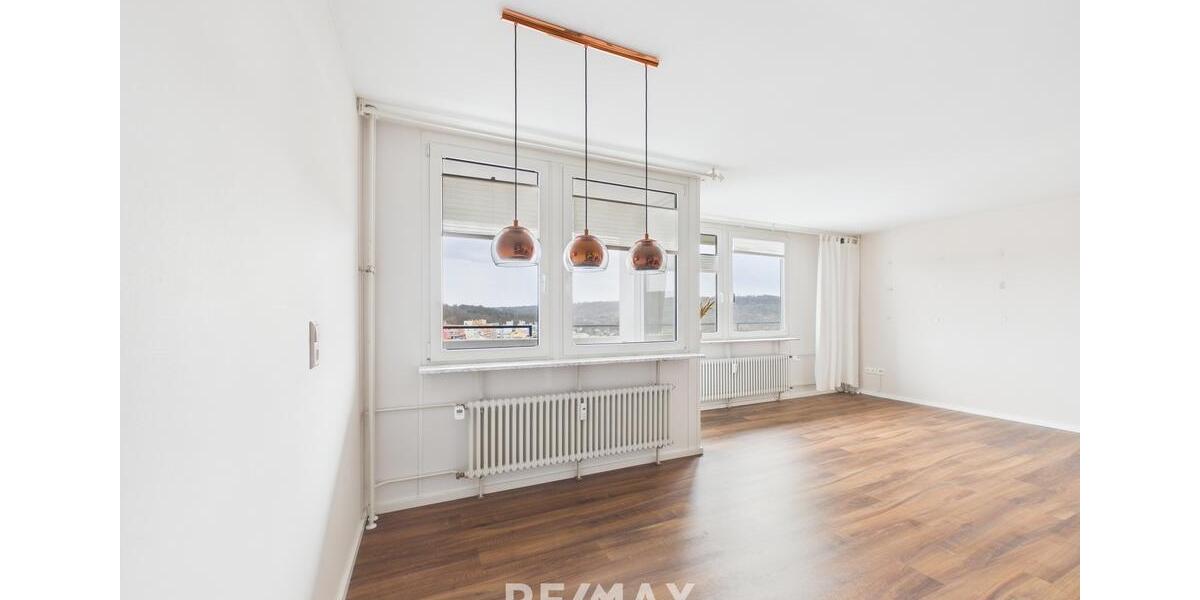 Etagenwohnung Sindelfingen Eichholz - 3 Zimmer, 86 m&sup2;, 1.300&euro; | Angebot:25812803