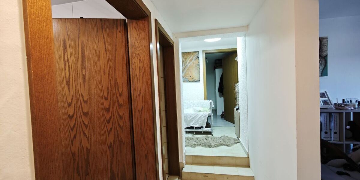 Starke Kapitalanlage - 5-Familienhaus mit Ausbaupotential - Mehrfamilienhaus, Wohnhaus Tiefenbronn | Angebot:24568753