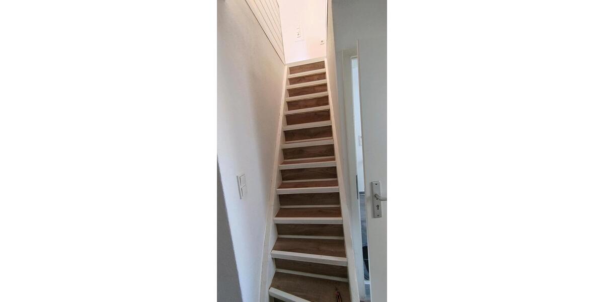Dachgeschoßwohnung Winnenden - 2 Zimmer, 70 m&sup2;, 900&euro; | Angebot:27554305