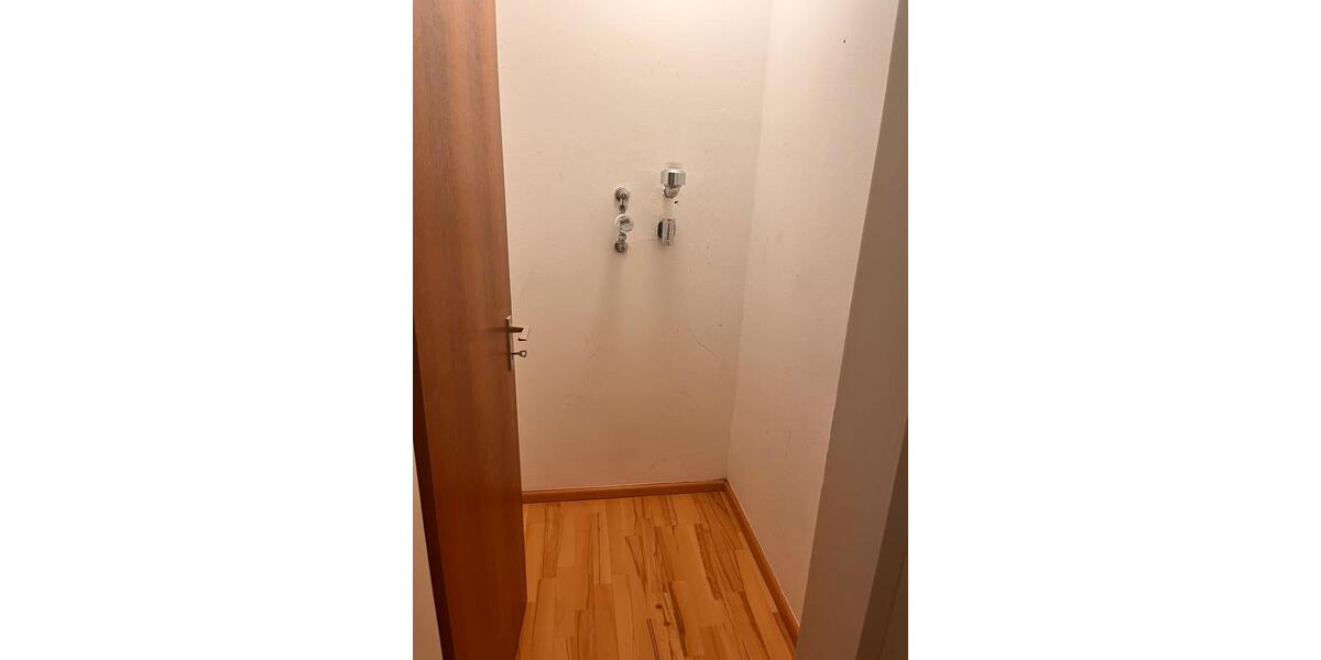 Etagenwohnung Aichwald - 3 Zimmer, 80 m&sup2;, 1.350&euro; | Angebot:25937689