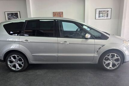 Ford S-Max 228.000 km 2.490 &euro; Asperg/Ludwigsburg bei Stuttgart 71679
