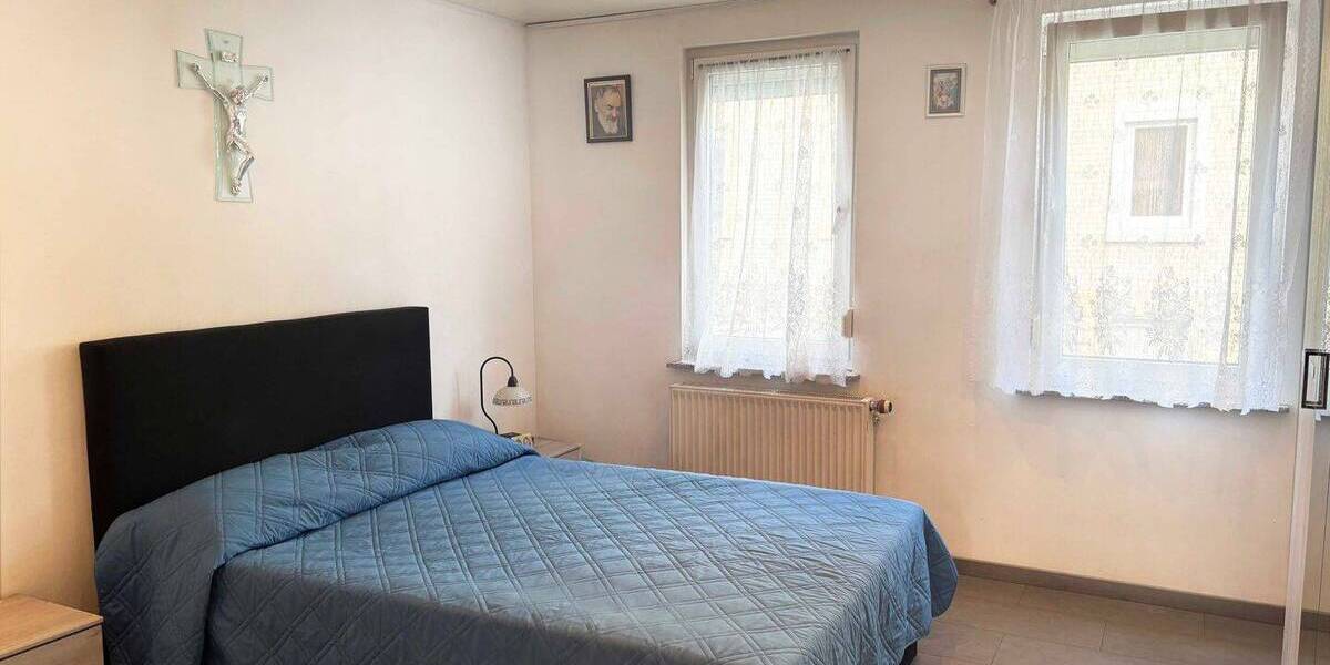 Mehrfamilienhaus, Wohnhaus Stuttgart Feuerbach - 8 Zimmer, 130 m&sup2;, 598.000&euro; | Angebot:26455133