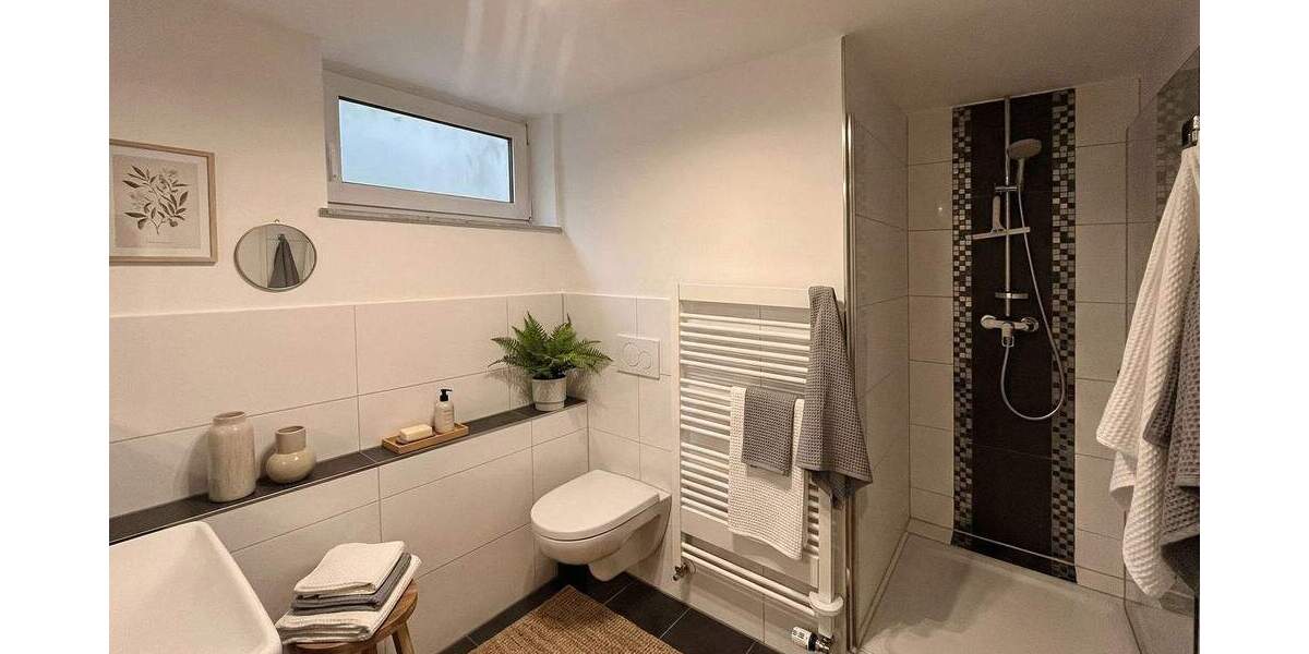 Doppelhaushälfte Weissach - 6 Zimmer, 160 m&sup2;, 570.000&euro; | Angebot:25771593