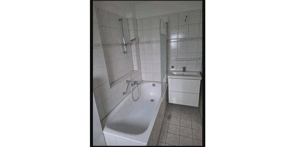 Etagenwohnung Pleidelsheim - 4 Zimmer, 100 m&sup2;, 1.100&euro; | Angebot:25944163