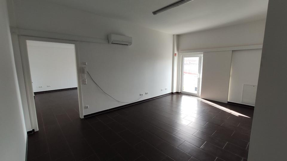 Gewerbeobjekt Brackenheim - 3.300&euro; | Angebot:25943845
