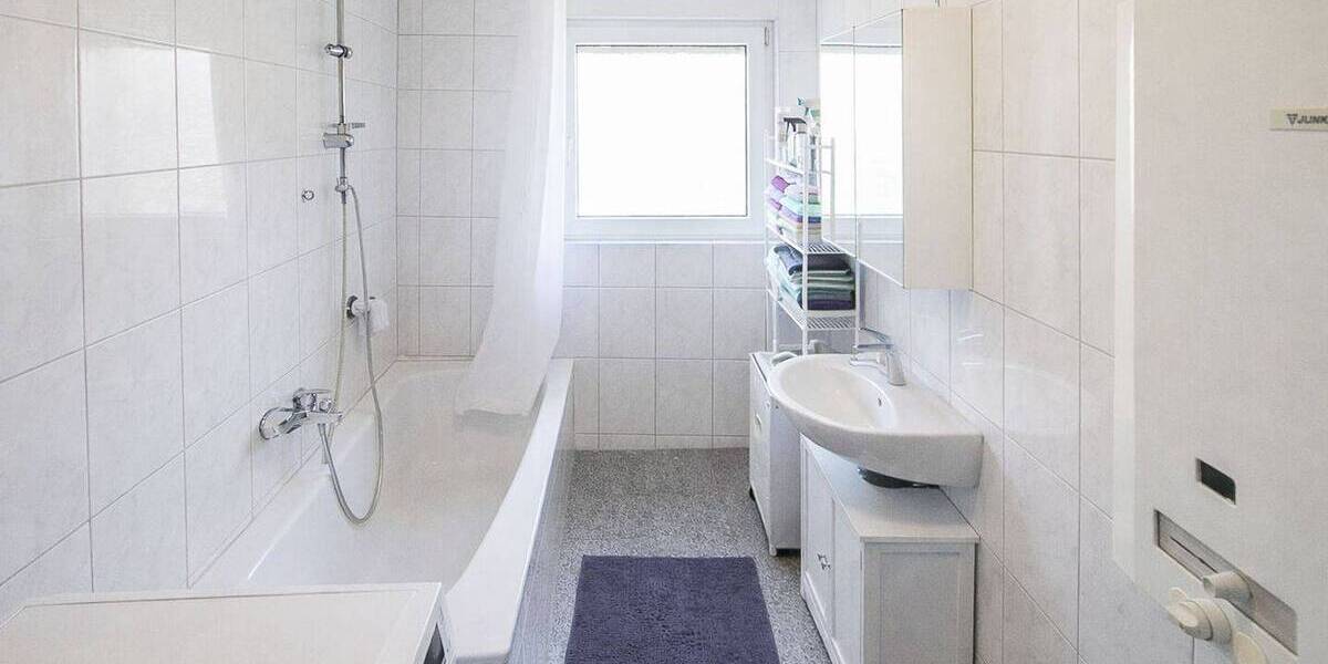 Etagenwohnung Stuttgart Ost - 3 Zimmer, 70 m&sup2;, 270.000&euro; | Angebot:26065365