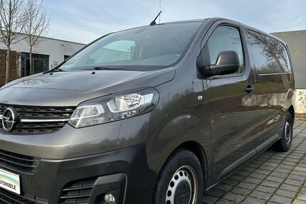Opel Vivaro 178.000 km 11.900 &euro; Remseck am Neckar 71686