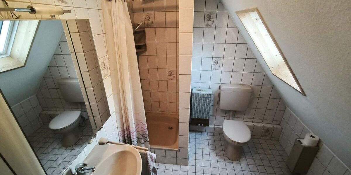 Doppelhaushälfte Remshalden Geradstetten - 6 Zimmer, 141 m&sup2;, 439.000&euro; | Angebot:25654172