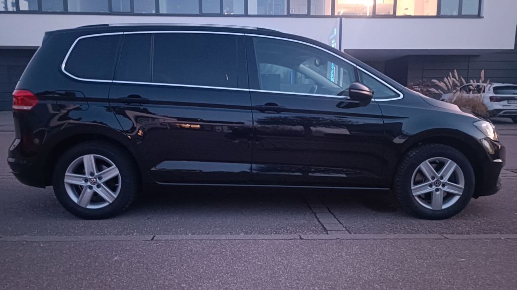 VW Touran 149.500 km 14.500 &euro; Waiblingen 71334