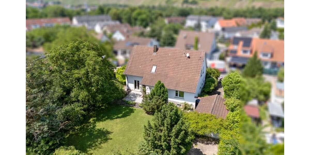 Einfamilienhaus Besigheim - 8 Zimmer, 168 m&sup2;, 695.000&euro; | Angebot:23203220
