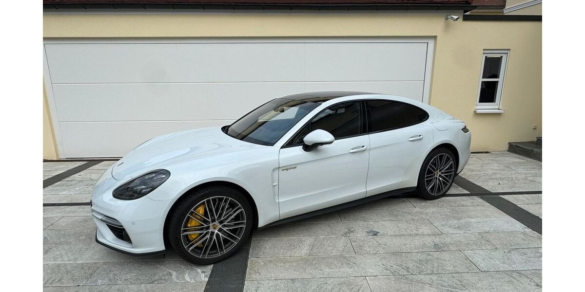 Porsche Panamera 162.735 km 62.500 &euro; Stuttgart 70182