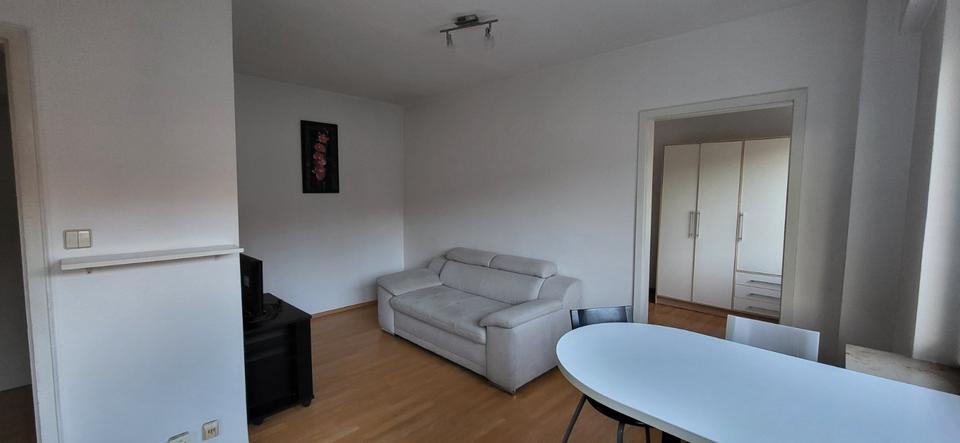 Etagenwohnung Stuttgart Feuerbach - 2 Zimmer, 37 m&sup2;, 735&euro; | Angebot:25922268