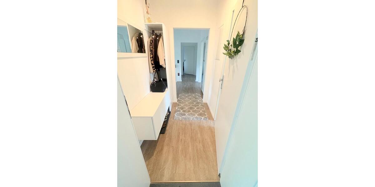 Erdgeschoßwohnung Sachsenheim - 4.5 Zimmer, 101 m&sup2;, 369.000&euro; | Angebot:27191562