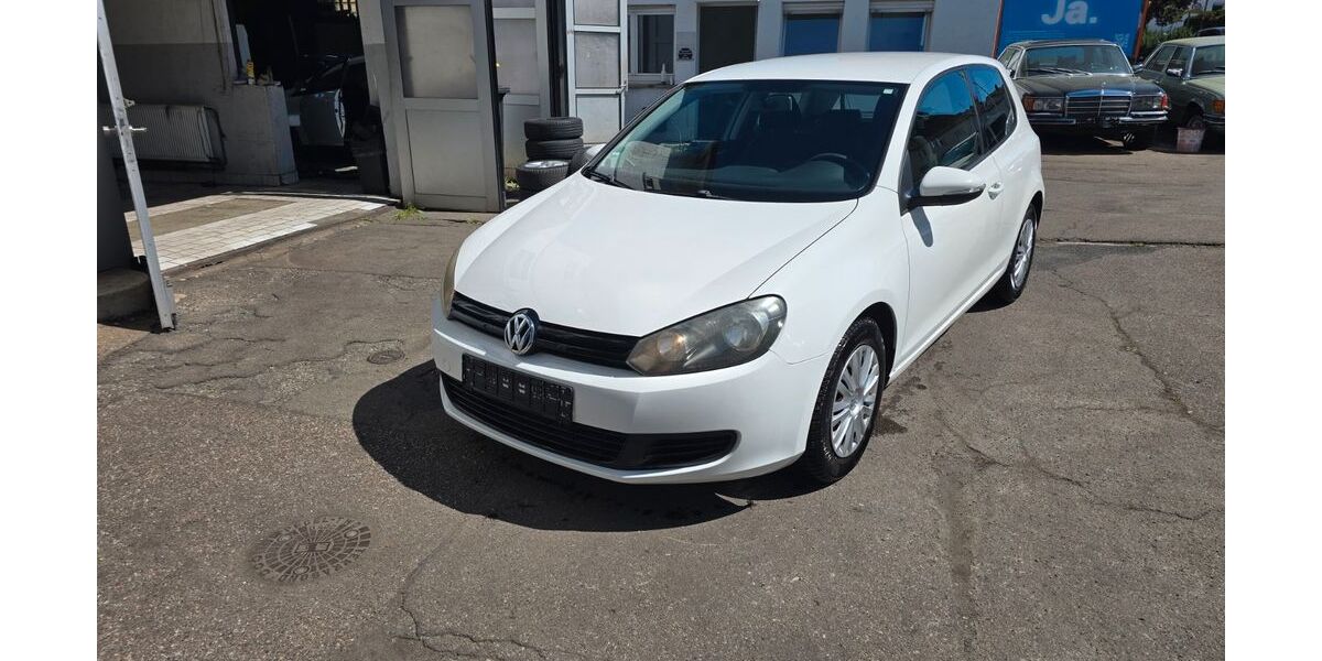 VW Golf 158.000 km 4.550 &euro; Möglingen 71696