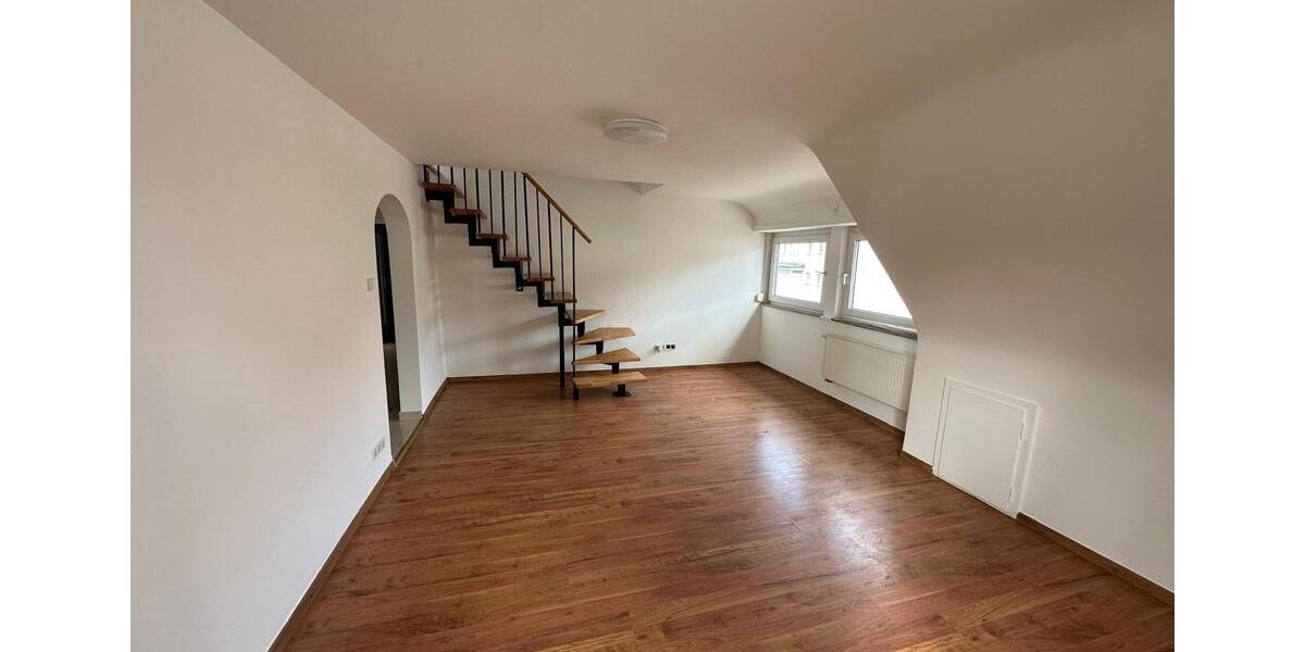 Maisonettenwohnung Stuttgart Luginsland - 5 Zimmer, 125 m&sup2;, 1.650&euro; | Angebot:25861418