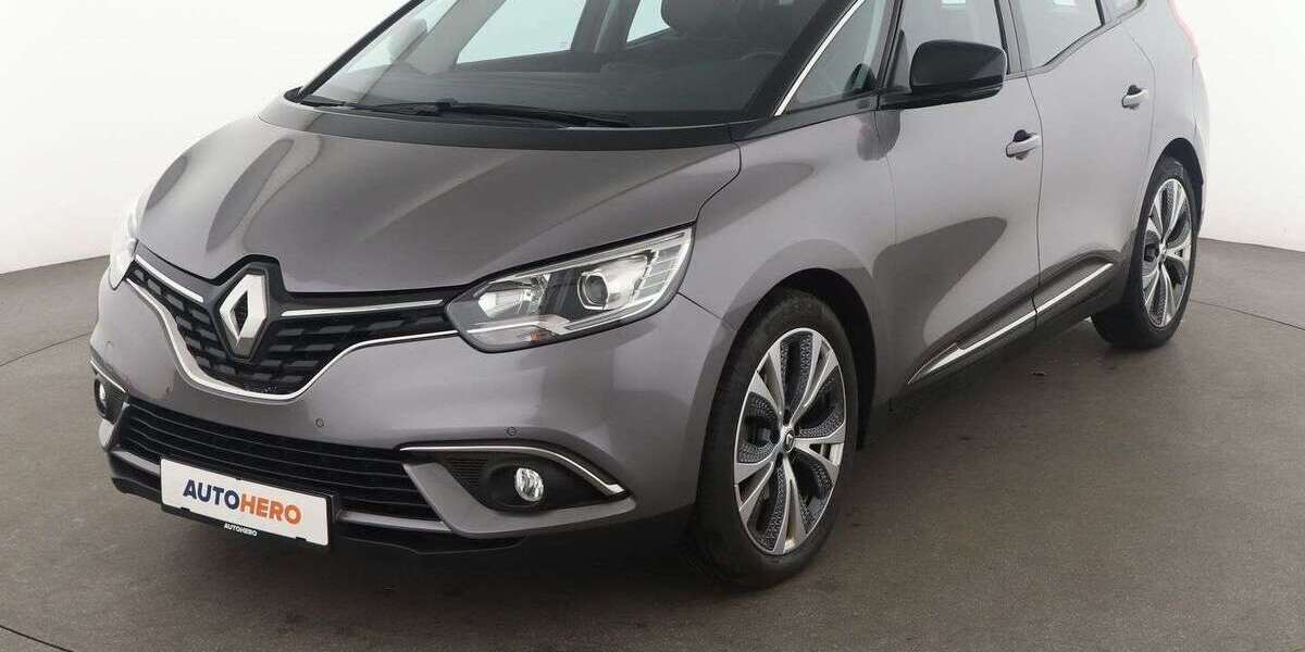 Renault Grand Scenic 105.881 km 11.390 &euro; Stuttgart 70195