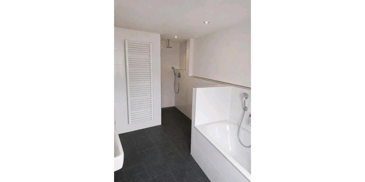 Erdgeschoßwohnung Esslingen am Neckar Brühl - 3.5 Zimmer, 98 m&sup2;, 1.450&euro; | Angebot:27553281