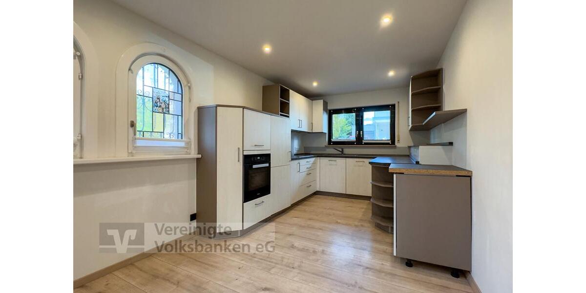 Erdgeschoßwohnung Sindelfingen Eichholz - 3.5 Zimmer, 142 m&sup2;, 2.280&euro; | Angebot:24878024