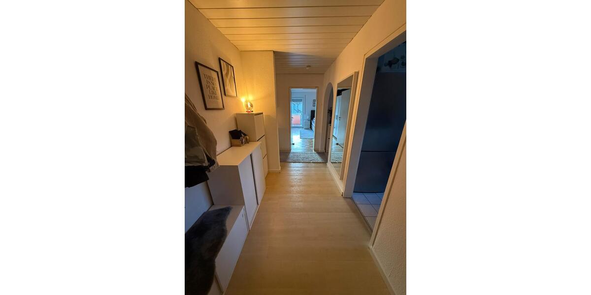 Dachgeschoßwohnung Weissach - 3.5 Zimmer, 81 m&sup2;, 930&euro; | Angebot:27548227
