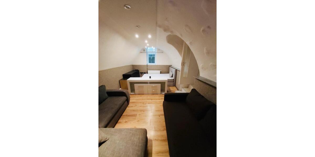 Mehrfamilienhaus, Wohnhaus Stuttgart Bad Cannstatt - 9 Zimmer, 173 m&sup2;, 849.000&euro; | Angebot:25398127