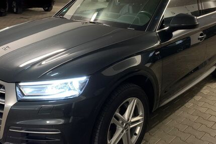 Audi Q5 151.000 km 23.300 &euro; Stuttgart 70376