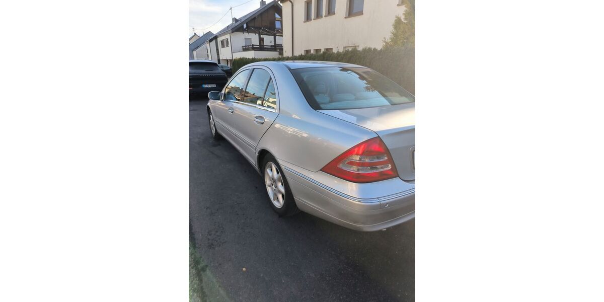 Mercedes-Benz C 320 155.000 km 6.500 &euro; Leinfelden-Echterdingen 70771