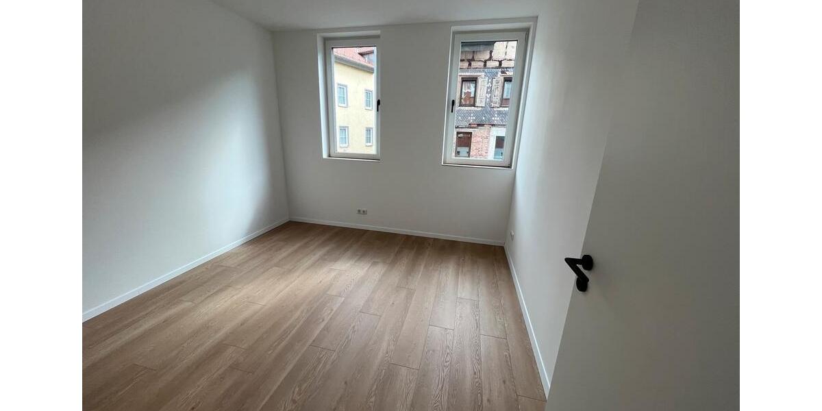 Etagenwohnung Esslingen am Neckar - 5 Zimmer, 15 m&sup2;, 550&euro; | Angebot:27565761
