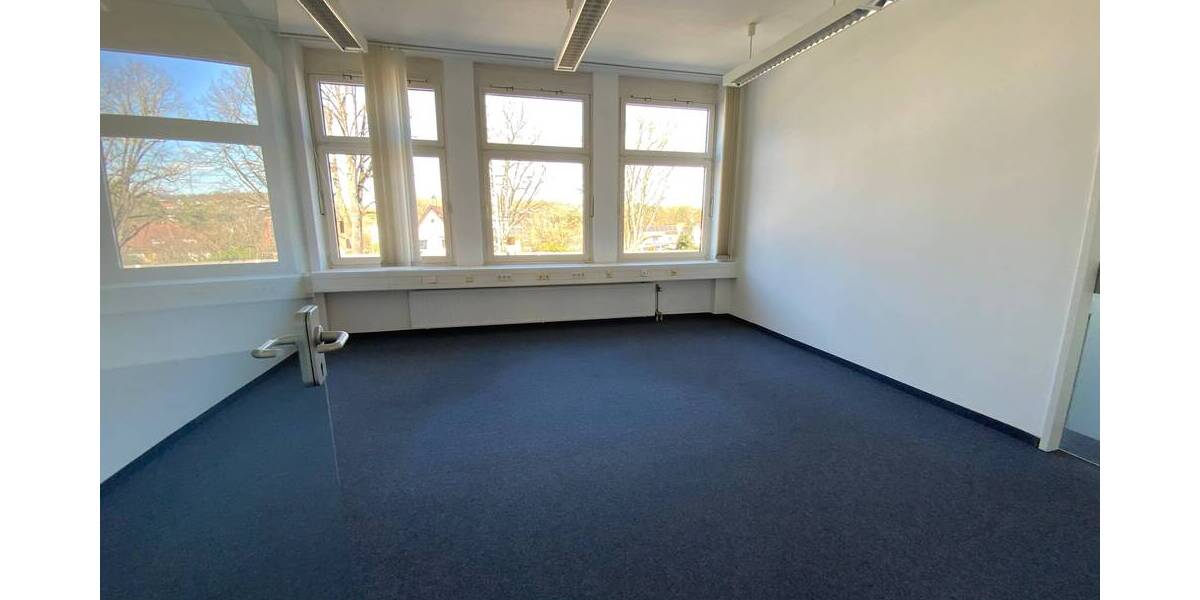 Gewerbeobjekt Sindelfingen Mitte - 7 Zimmer, 5.200&euro; | Angebot:25704219