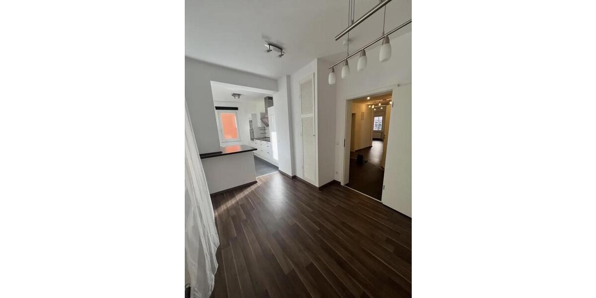 Etagenwohnung Stuttgart Stuttgart-West - 3.5 Zimmer, 97 m&sup2;, 1.750&euro; | Angebot:25956195