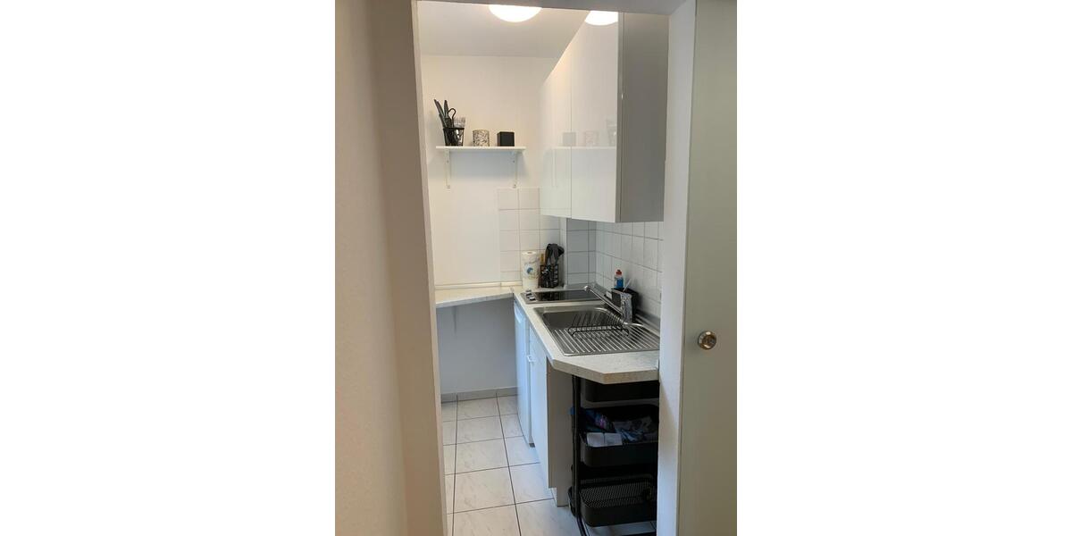 Etagenwohnung Stuttgart Degerloch - 1 Zimmer, 33 m&sup2;, 850&euro; | Angebot:25305334