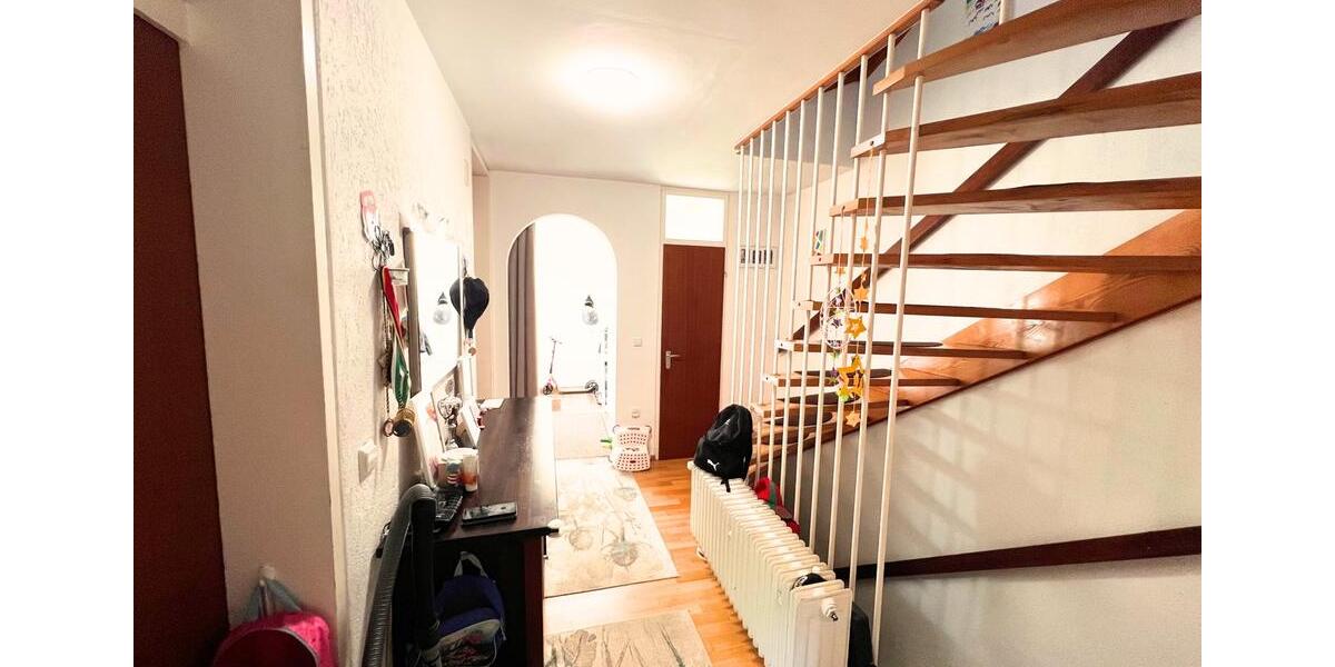 Reihenhaus Ludwigsburg Oßweil - 5 Zimmer, 125 m&sup2;, 610.000&euro; | Angebot:25993914