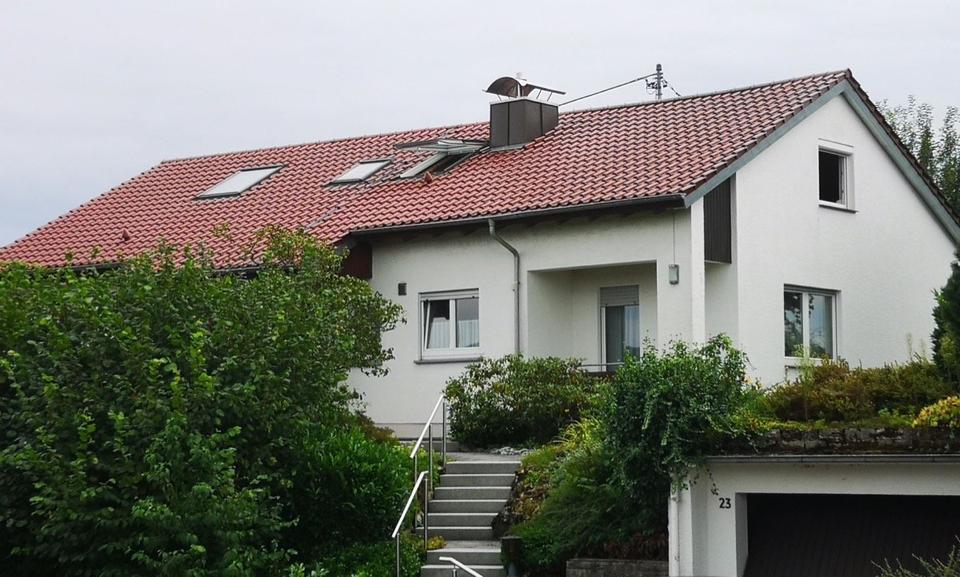 Dachgeschoßwohnung Weissach im Tal - 2.5 Zimmer, 69 m&sup2;, 870&euro; | Angebot:27557897