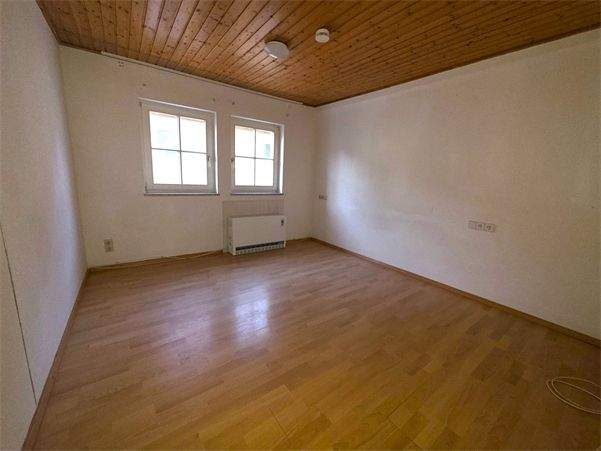 Modernisiertes Fachwerkhaus mit charmanter Holzfassade im Herzen von Grafenau - Einfamilienhaus Grafenau Döffingen | Angebot:25807618