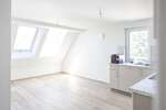 Hochwertig sanierte 2-Zimmer-Dachgeschosswohnung mit Balkon - 2- Esslingen am Neckar Oberesslingen | Angebot:27517943