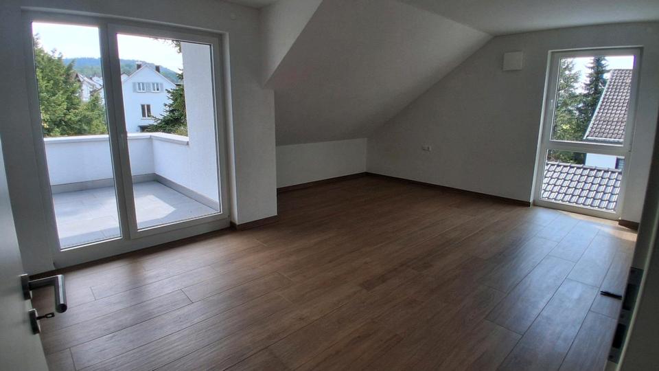 Einfamilienhaus Winnenden - 7 Zimmer, 170 m&sup2;, 2.680&euro; | Angebot:27540324