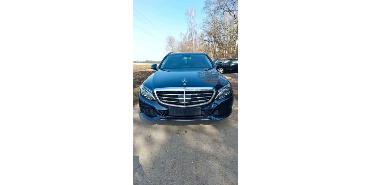 Mercedes-Benz C 250 157.815 km 18.800 &euro; Stuttgart, Mitte 70174