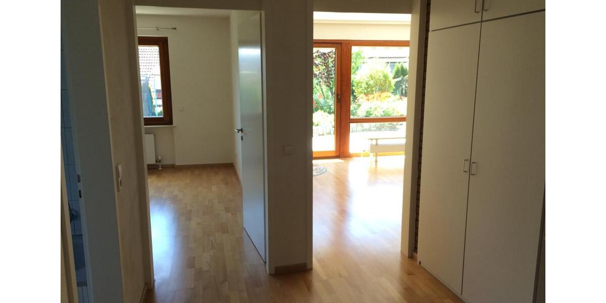 Erdgeschoßwohnung Esslingen am Neckar Brühl - 3 Zimmer, 103 m&sup2;, 1.200&euro; | Angebot:25638393