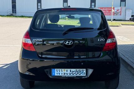 Hyundai i20 97.475 km 4.999 &euro; Stuttgart 70180