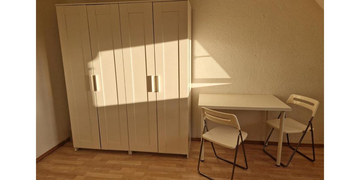 Dachgeschoßwohnung Stuttgart Hedelfingen - 1 Zimmer, 15 m&sup2;, 390&euro; | Angebot:26431323