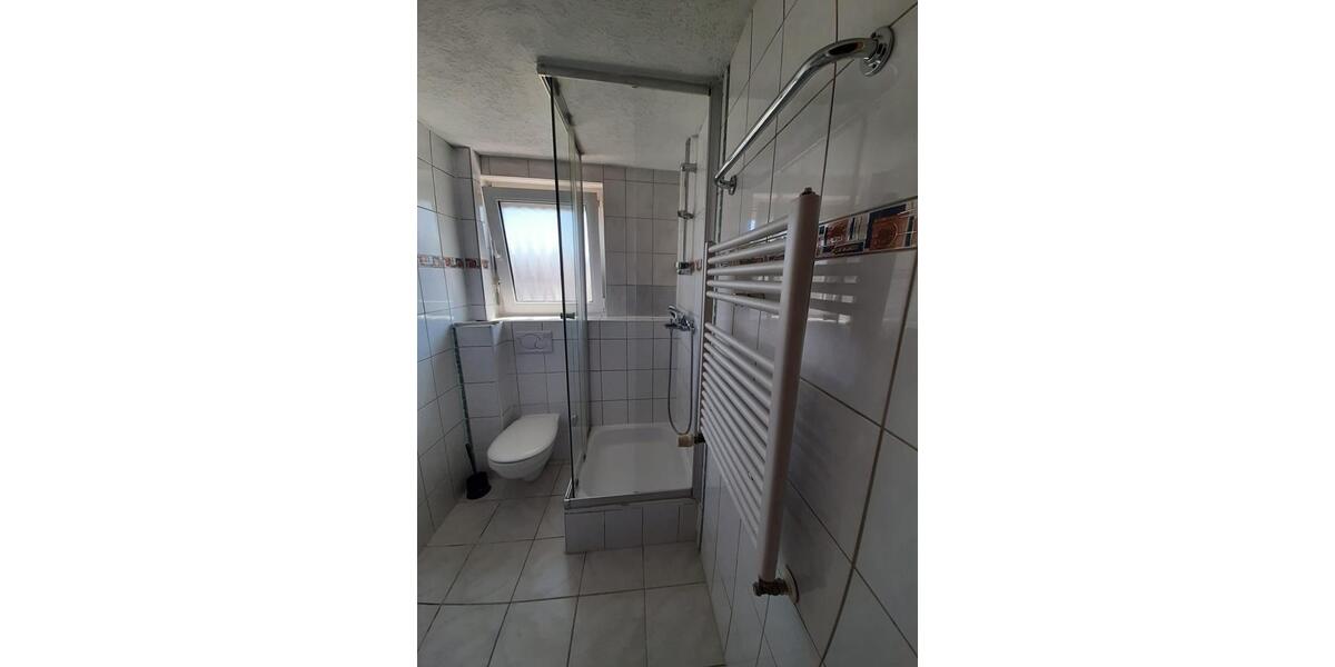 Dachgeschoßwohnung Mühlacker - 2.5 Zimmer, 60 m&sup2;, 700&euro; | Angebot:25995943