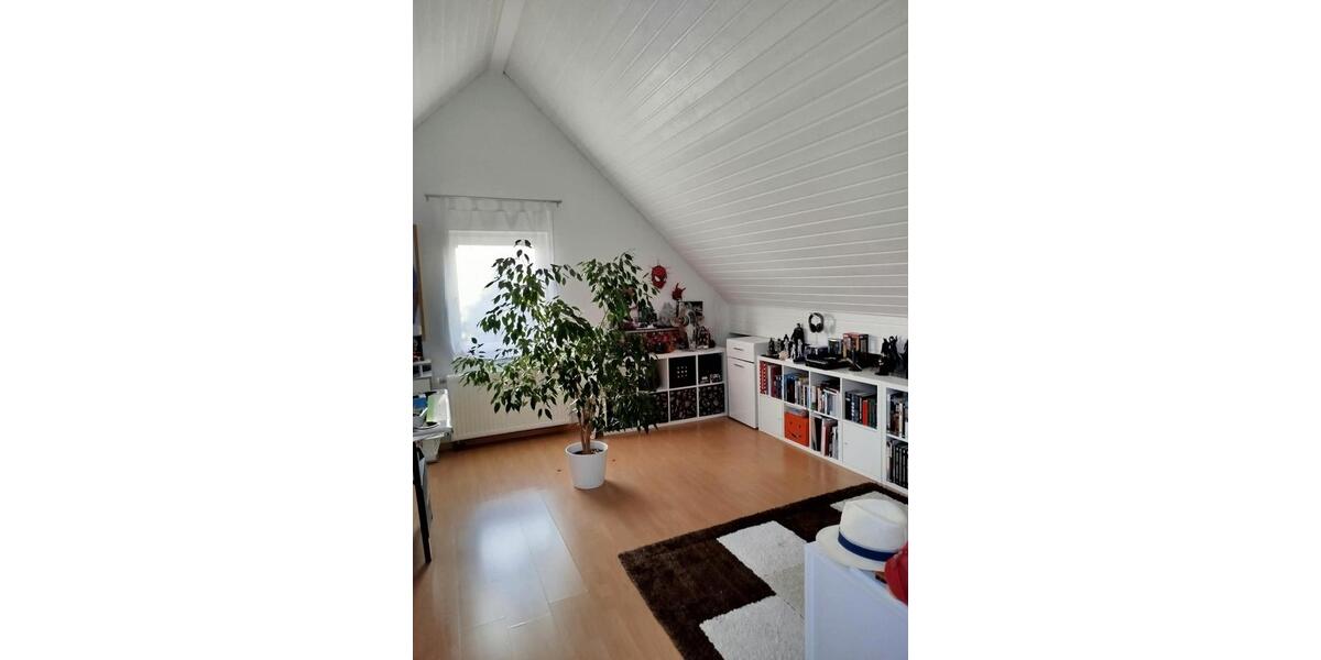 Maisonettenwohnung Brackenheim - 5.5 Zimmer, 130 m&sup2;, 1.295&euro; | Angebot:27537276