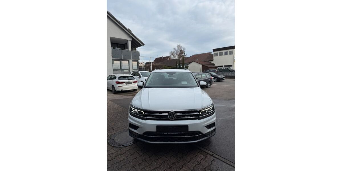VW Tiguan 87.000 km 22.900 &euro; Asperg 71679