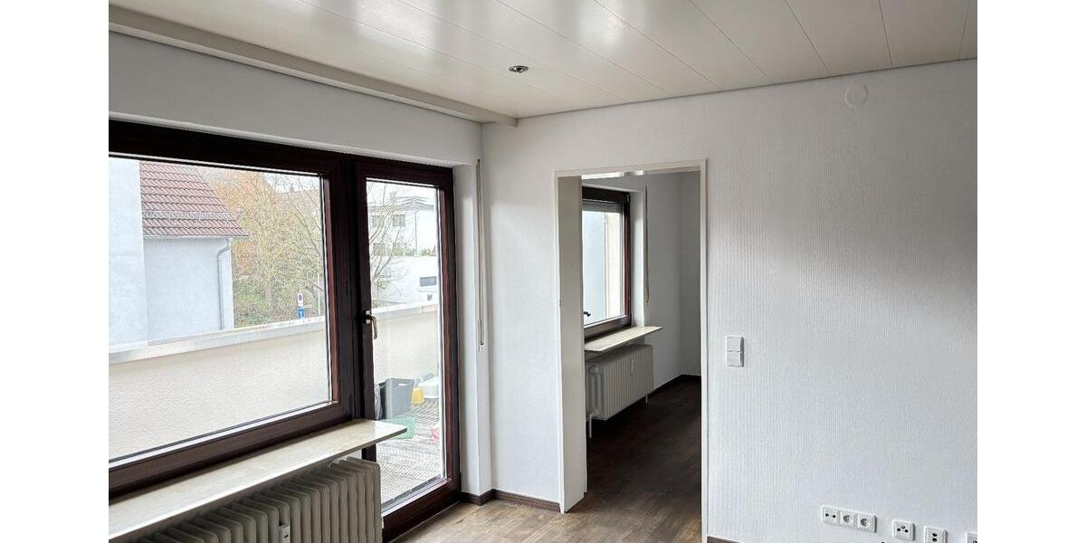 Etagenwohnung Freiberg am Neckar - 3 Zimmer, 75 m&sup2;, 249.000&euro; | Angebot:25512743