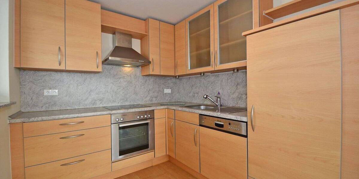 Etagenwohnung Stuttgart Bad Cannstatt - 4 Zimmer, 96 m&sup2;, 1.600&euro; | Angebot:26928758