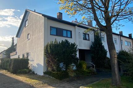 Haus Stuttgart Mühlhausen - 7 Zimmer, 188 m&sup2;, 699.000&euro; | Angebot:27503064